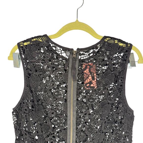 NWT CAbi Black Sleeveless Embroidered Lace Peplum Sheer Zip Top Medium Elegant - Picture 4 of 13